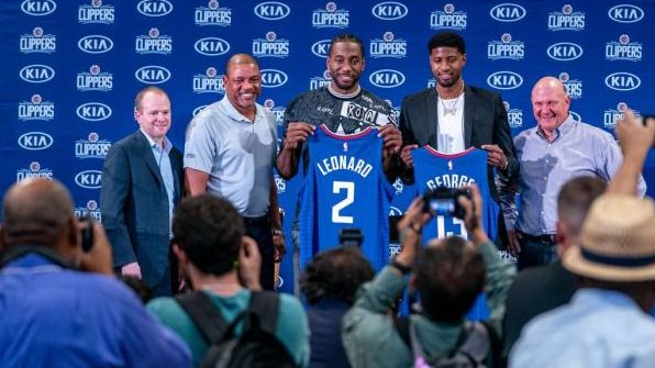 些场上的足 些场上的足