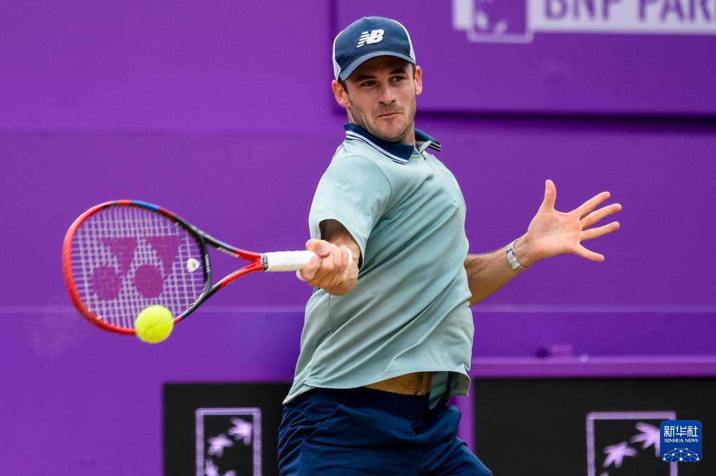 标题和多组 标题和多组