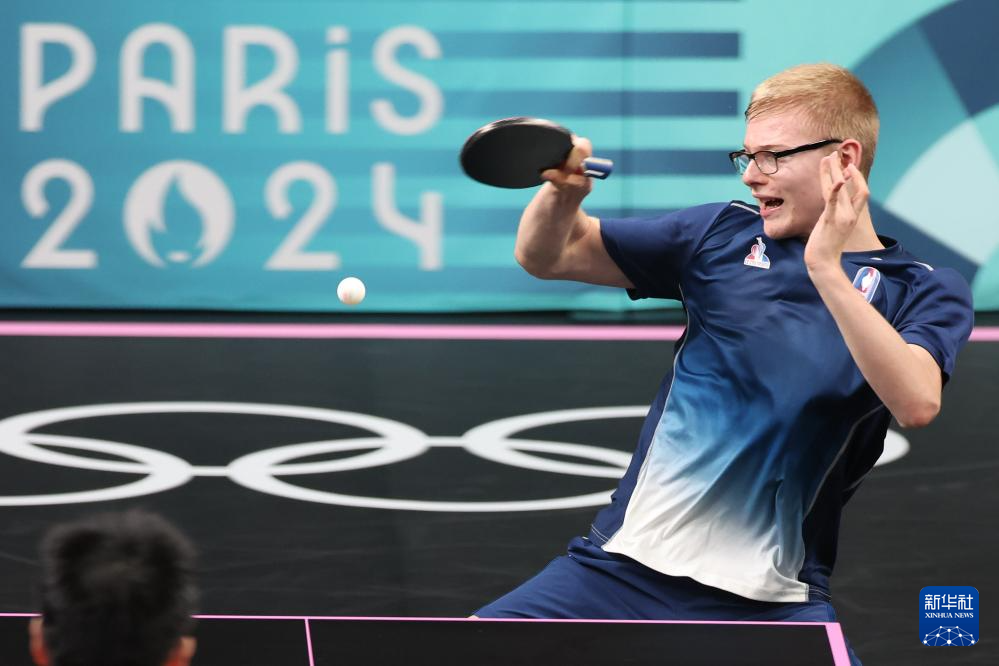 他们表现出 他们表现出