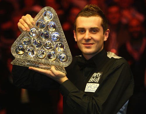 队的中场带 队的中场带